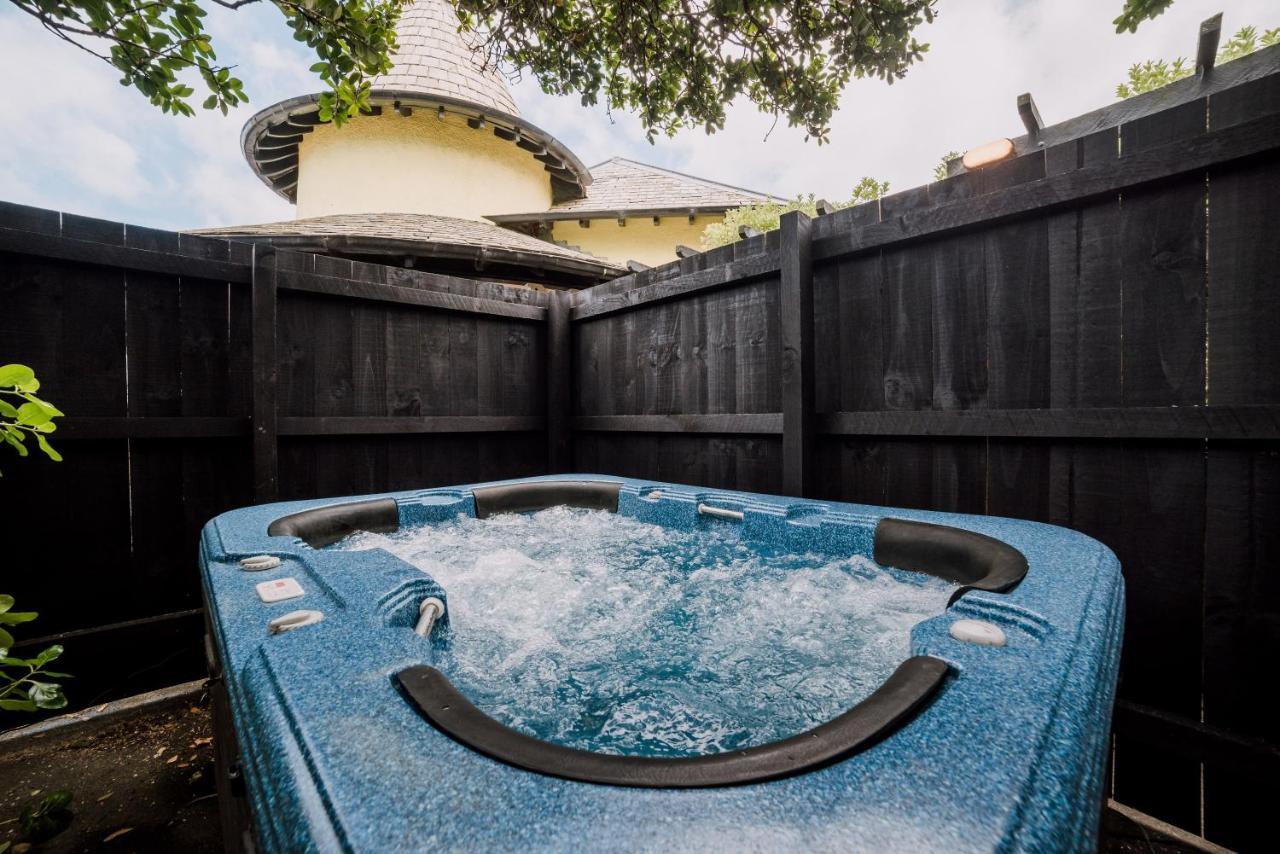 The Esplanade Motel Dunedin Bagian luar foto