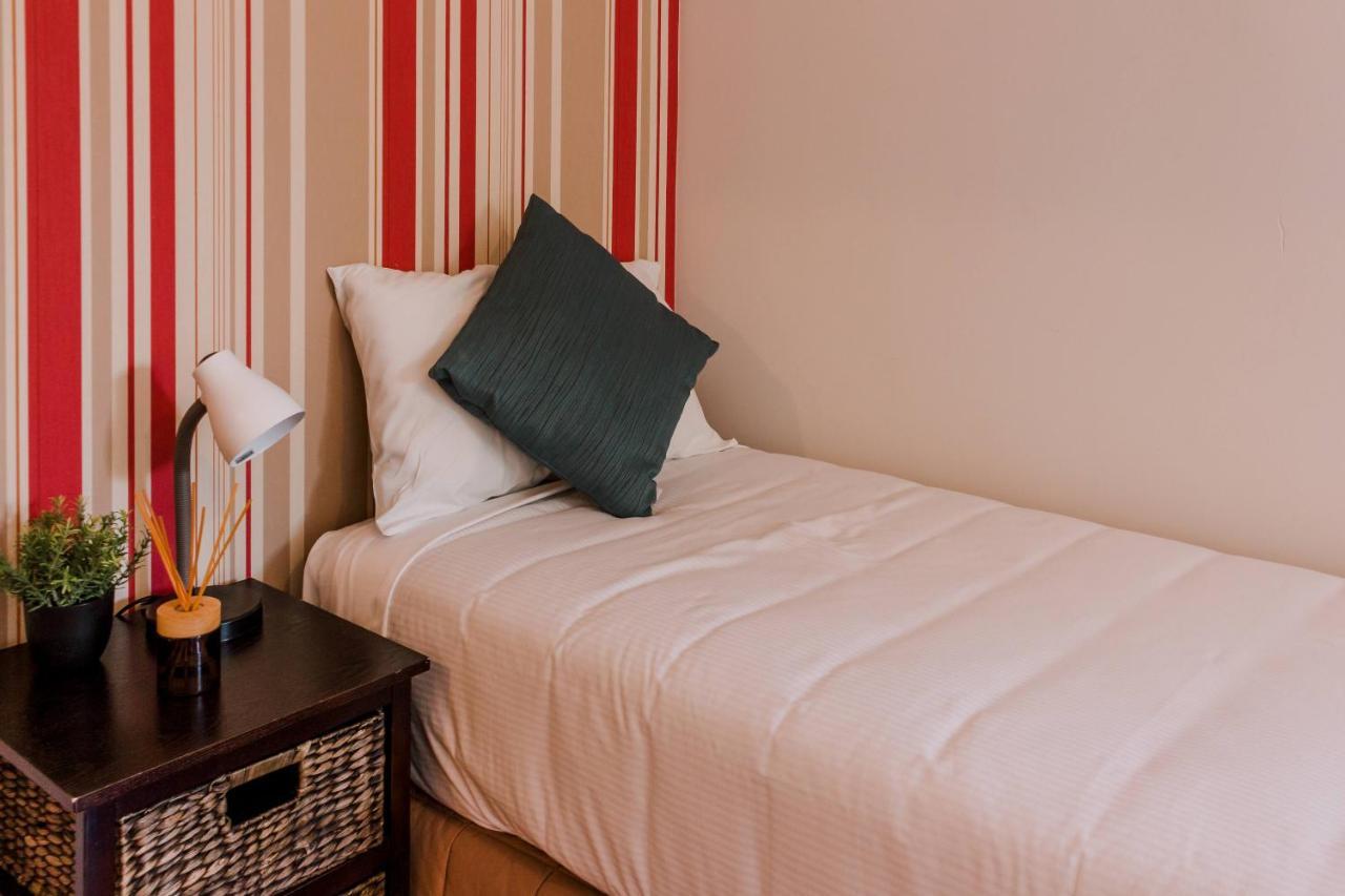 The Esplanade Motel Dunedin Bagian luar foto