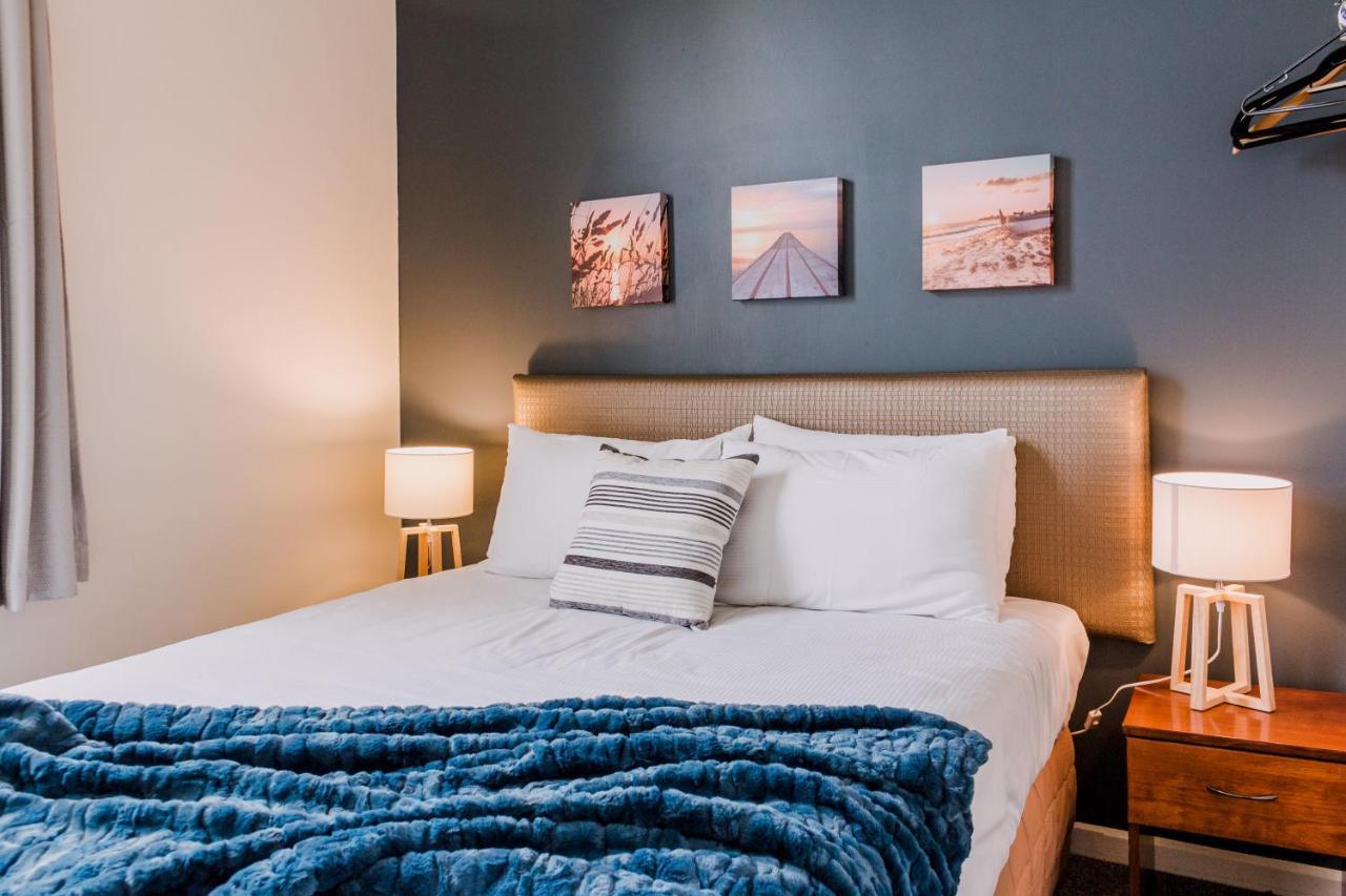The Esplanade Motel Dunedin Bagian luar foto